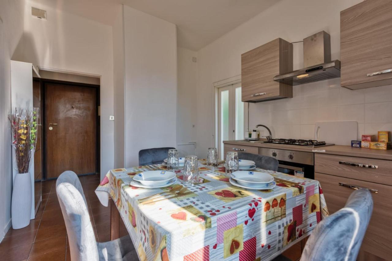 Venice Vacation Apartment Two Bedrooms Marghera Bagian luar foto
