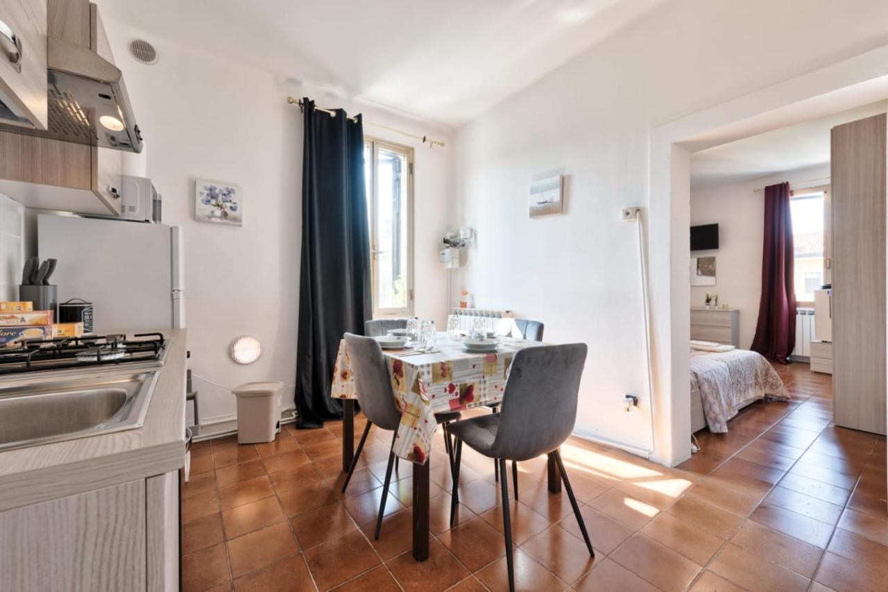 Venice Vacation Apartment Two Bedrooms Marghera Bagian luar foto