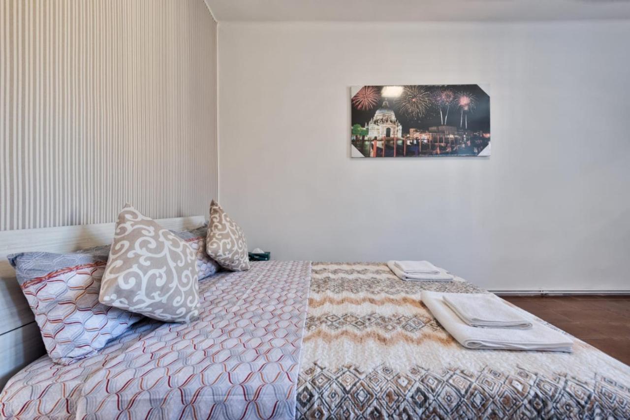 Venice Vacation Apartment Two Bedrooms Marghera Bagian luar foto